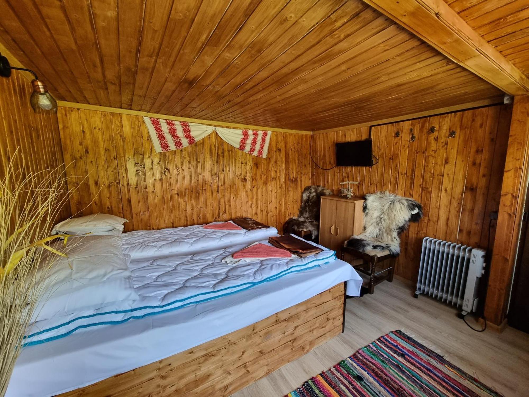 Hotel Langa Stana Curtea de Argeş Pokój zdjęcie