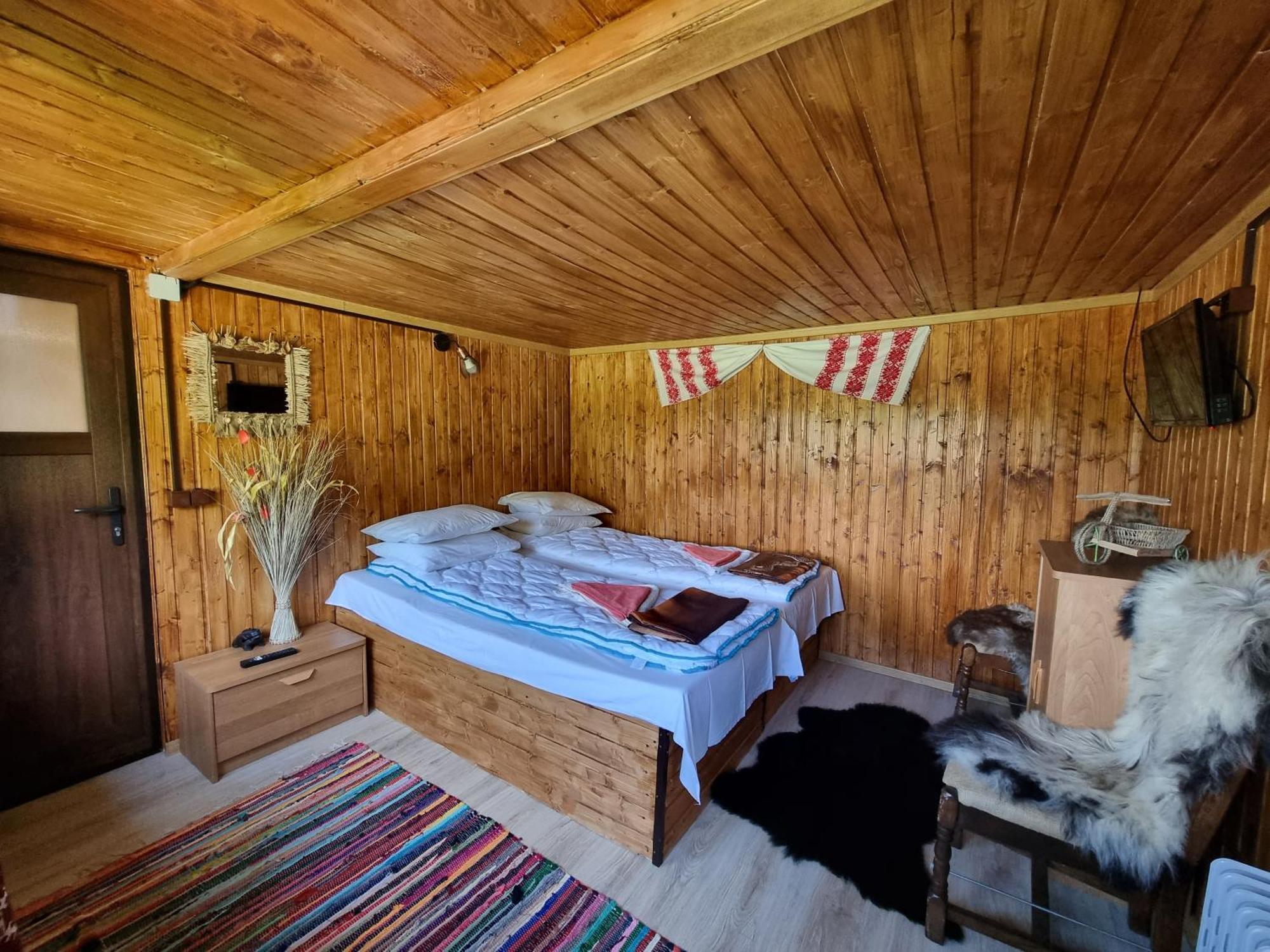 Hotel Langa Stana Curtea de Argeş Pokój zdjęcie
